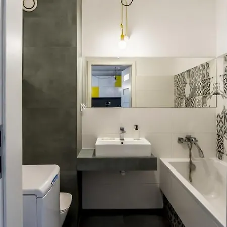 Banacha 2 Apartment Krakow